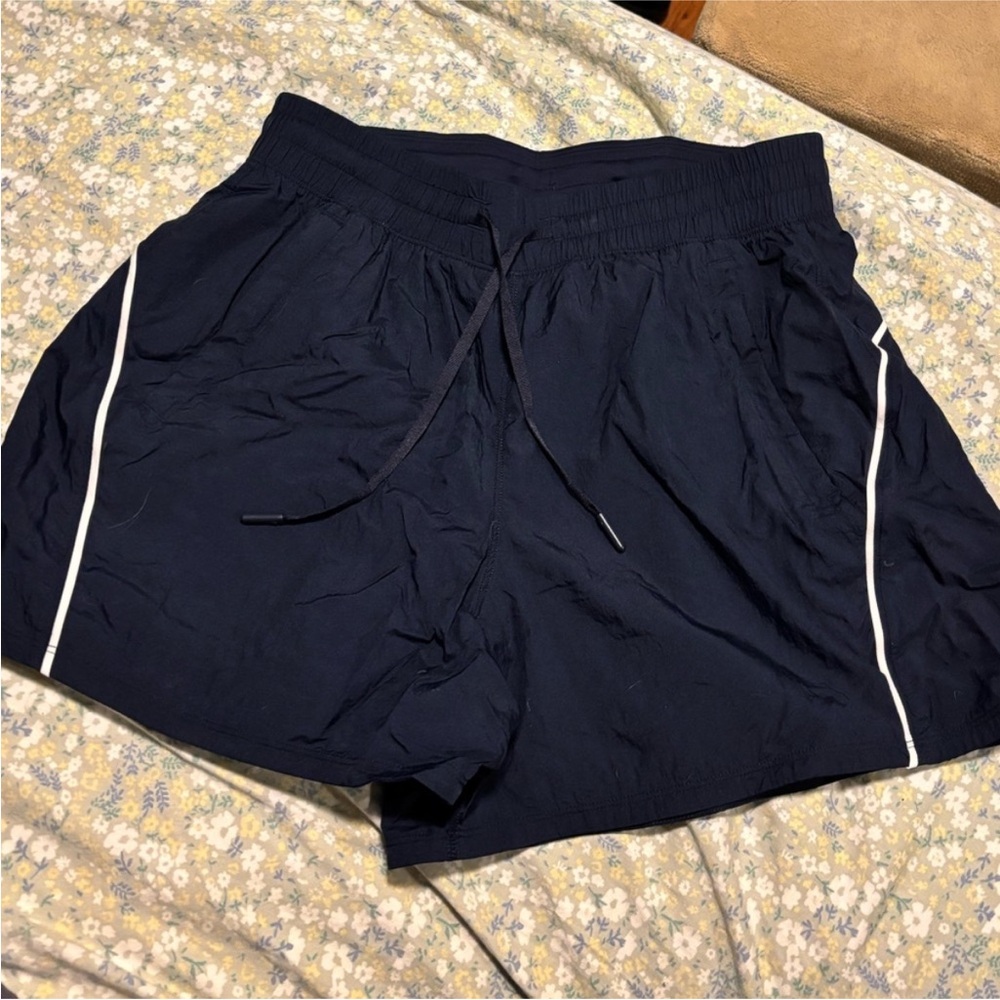 Lululemon Athletica license to train high rise lightweight 4” short - 6